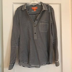 Lightweight Joe Fresh top